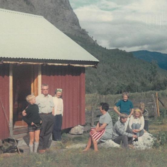Karl som barn på ferie i Norge