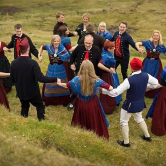Dansegruppen Dansifelagið Miðgarðsormurin