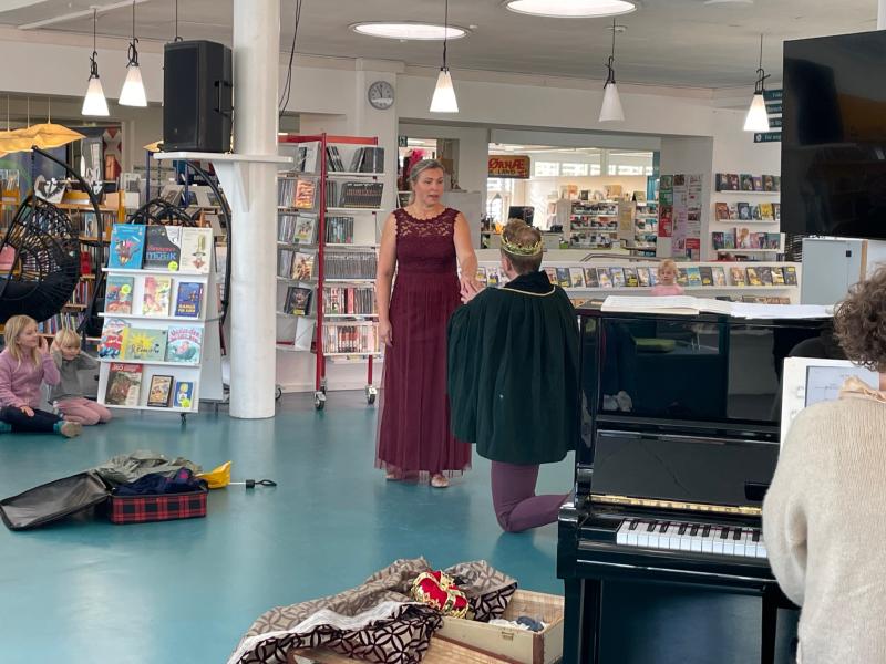 Julie Vilstrup og Thomas Storm på Flensborg Bibliotek